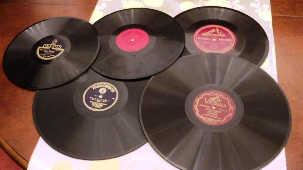 Discos em baquelite para grafonolas e gramofones