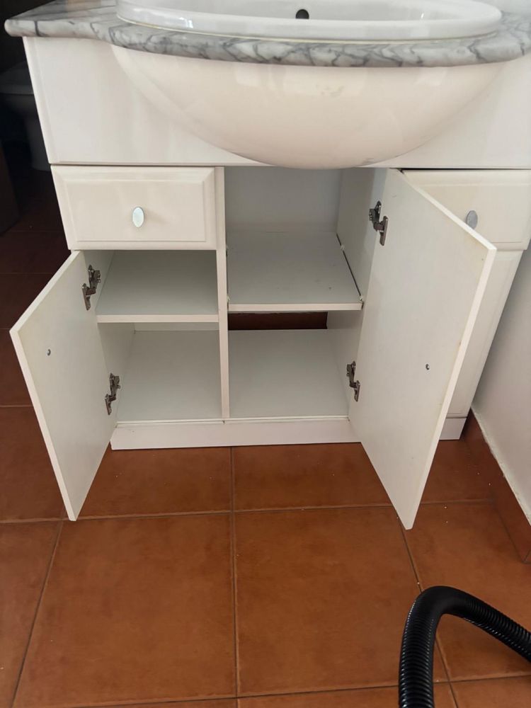 Vendo movel de casa de banho