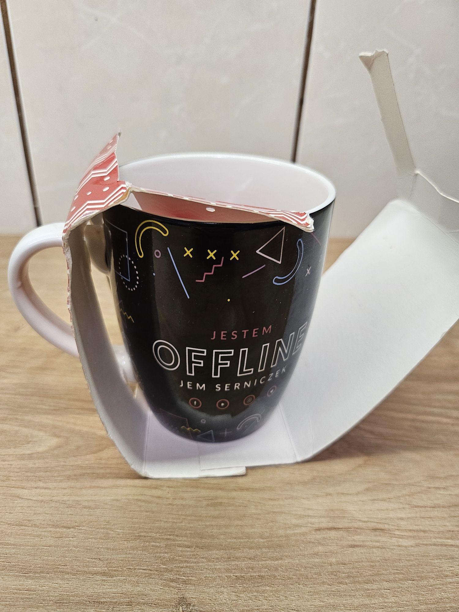 Kubek dla fanów sernika Jestem offline jem serniczek 360 ml