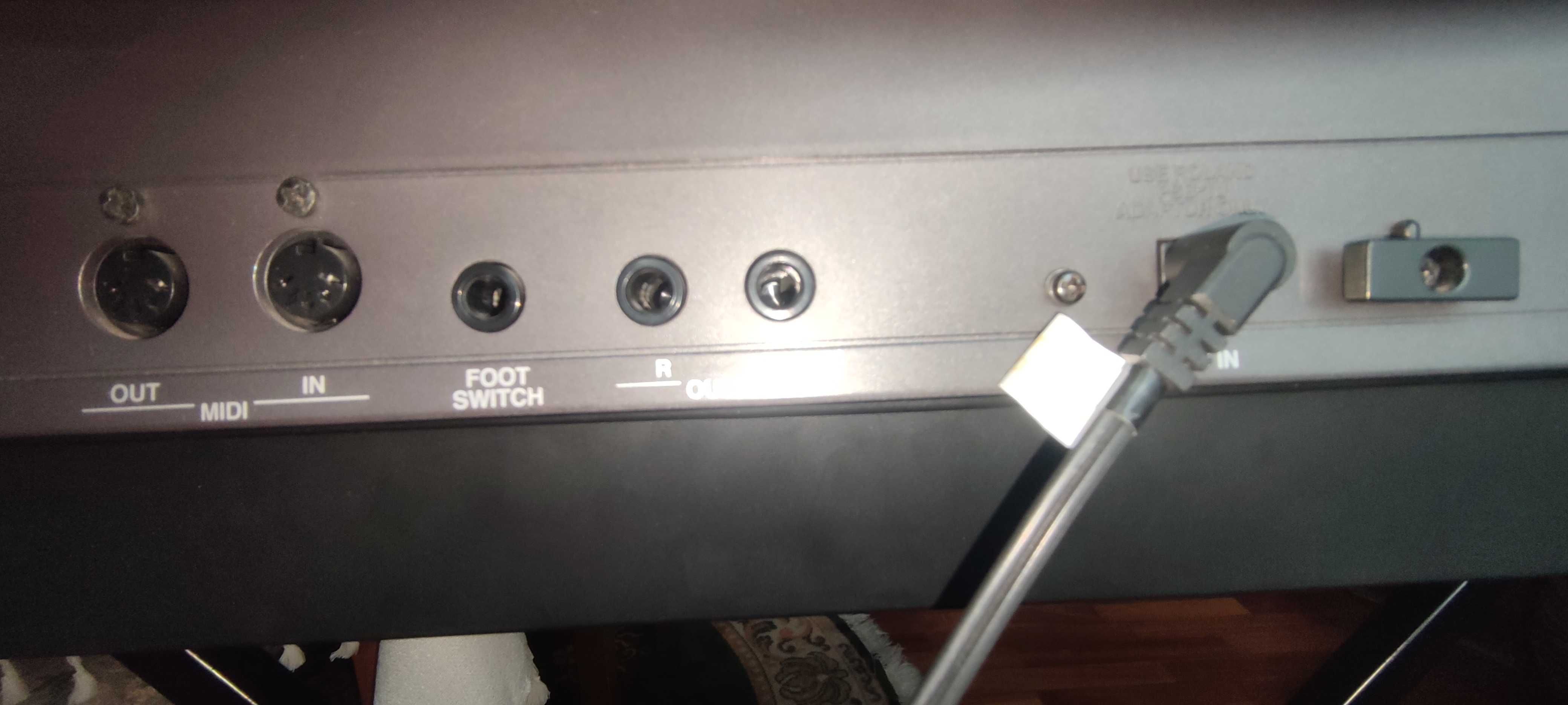 Keyboard Roland E-09