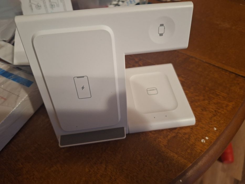 Ładowarka indukcyjna 3w1 do iPhone