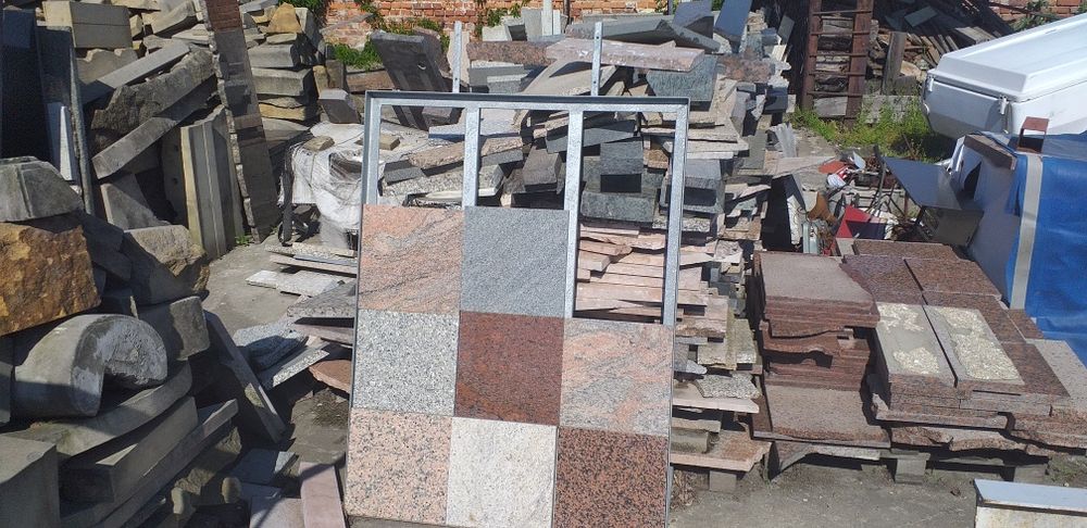 Kamień naturalny po zakładzie kamieniarskim