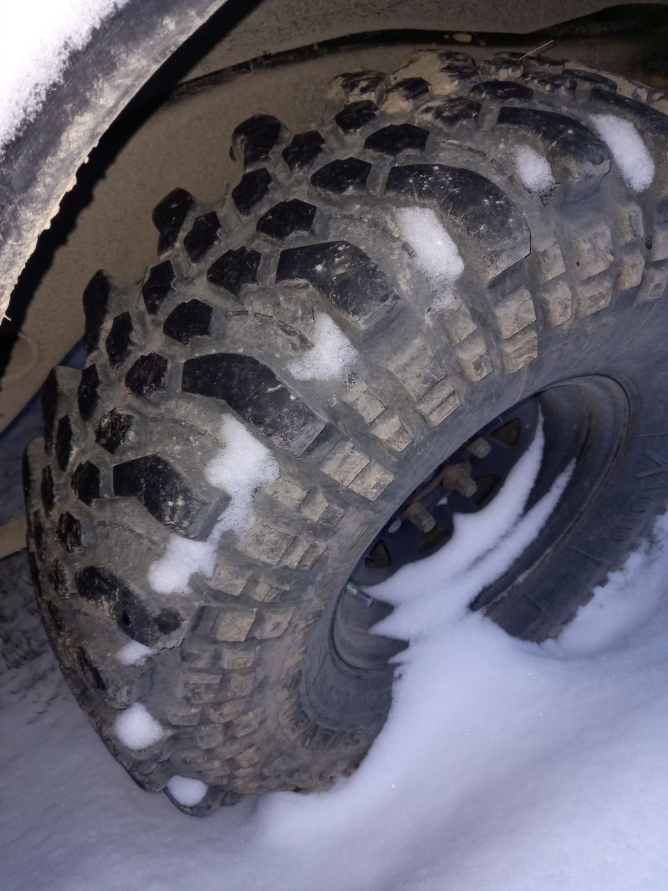 Silverstone 35x11.5R15
