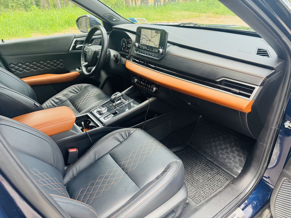Продам Mitsubishi Outlander 2021 рік 2.5 Бензин SEL в ідеальному стані
