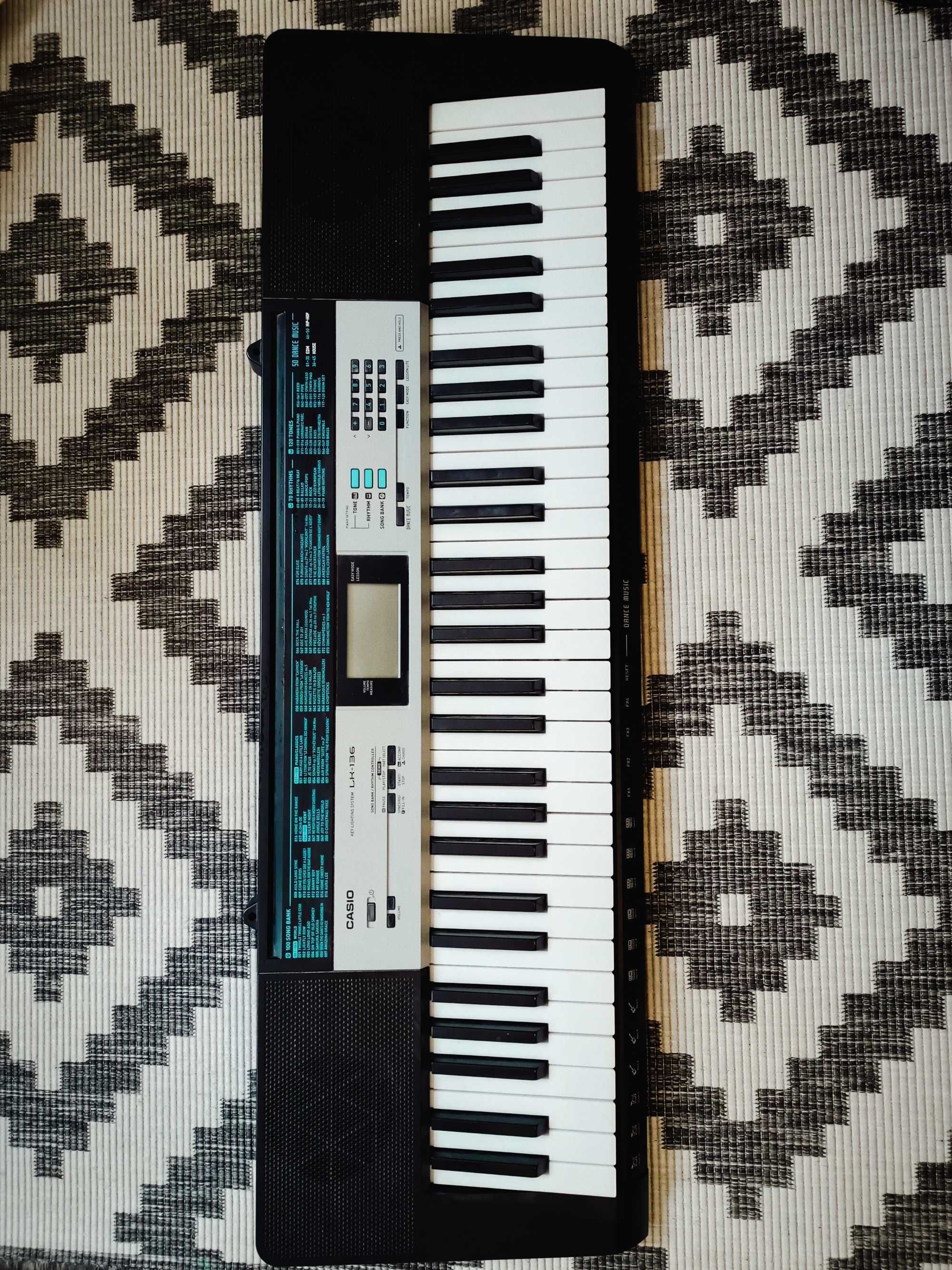 Casio lk 136 keyboard
