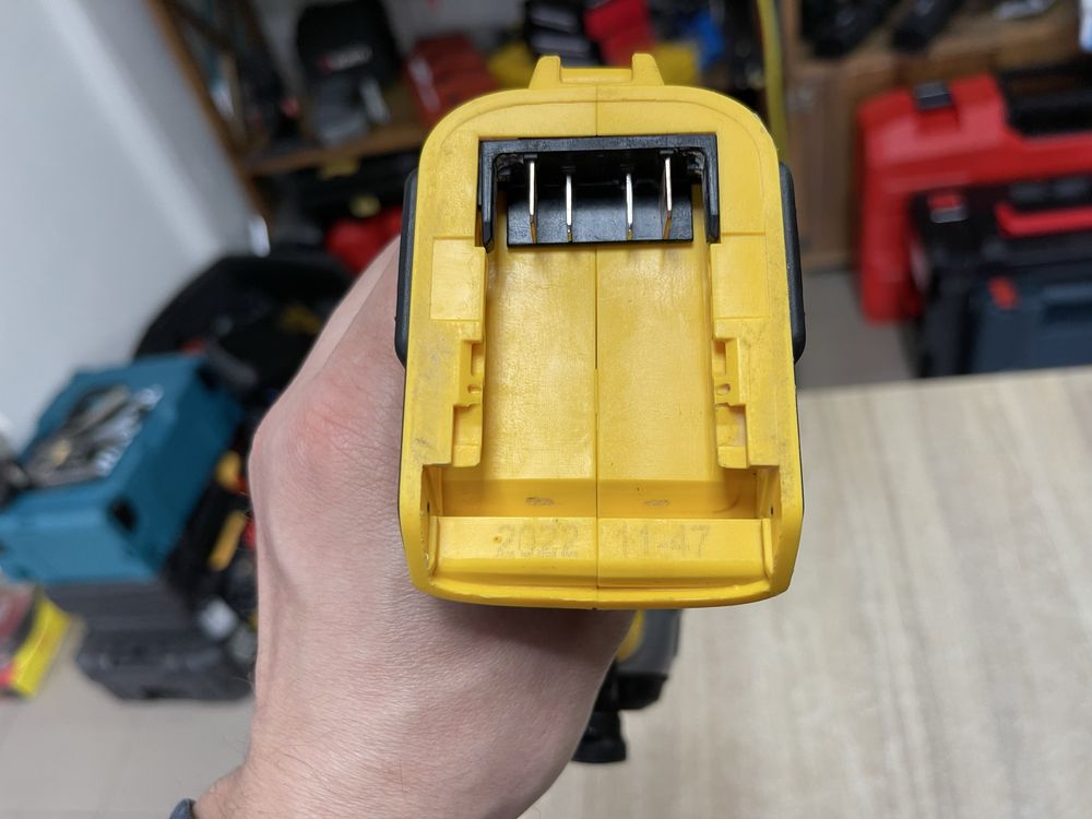Dewalt DCF787 / вживаний безщітковий імпакт Девольт
