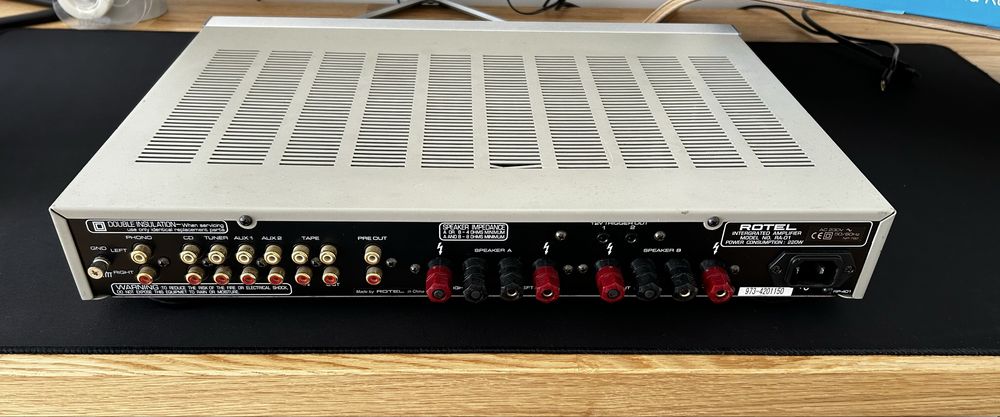 Amplificador Rotel