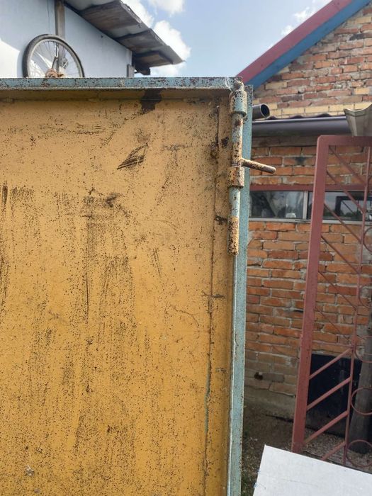 Ворота гаражні нові