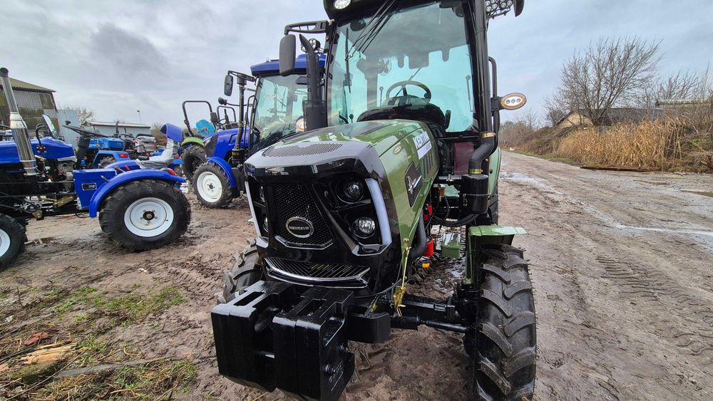 Трактор Кентавр 404 SC 2025 обшитая кабина пластиком