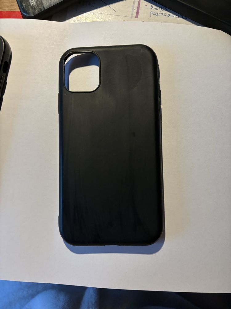 case iphone 11 bardzo dobry