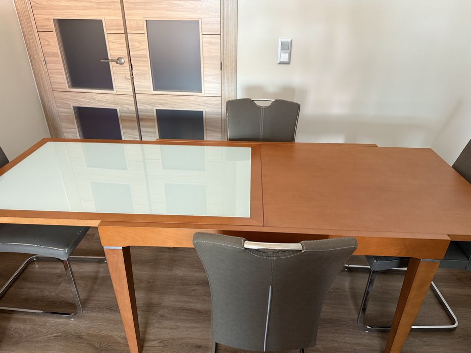 Mesa sala e cadeiras