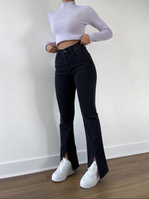 Джинси чорного кольору