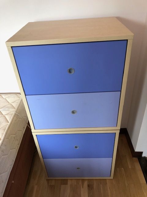 Quarto adolescente rapaz