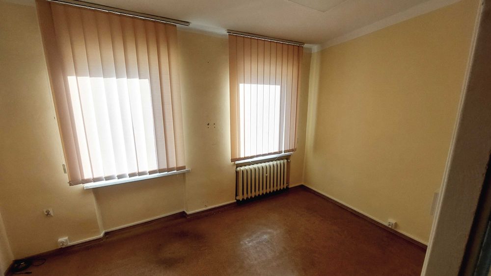 Lokal biurowy do wynajęcia –  10,92 m2 Centrum Nowego Sącza