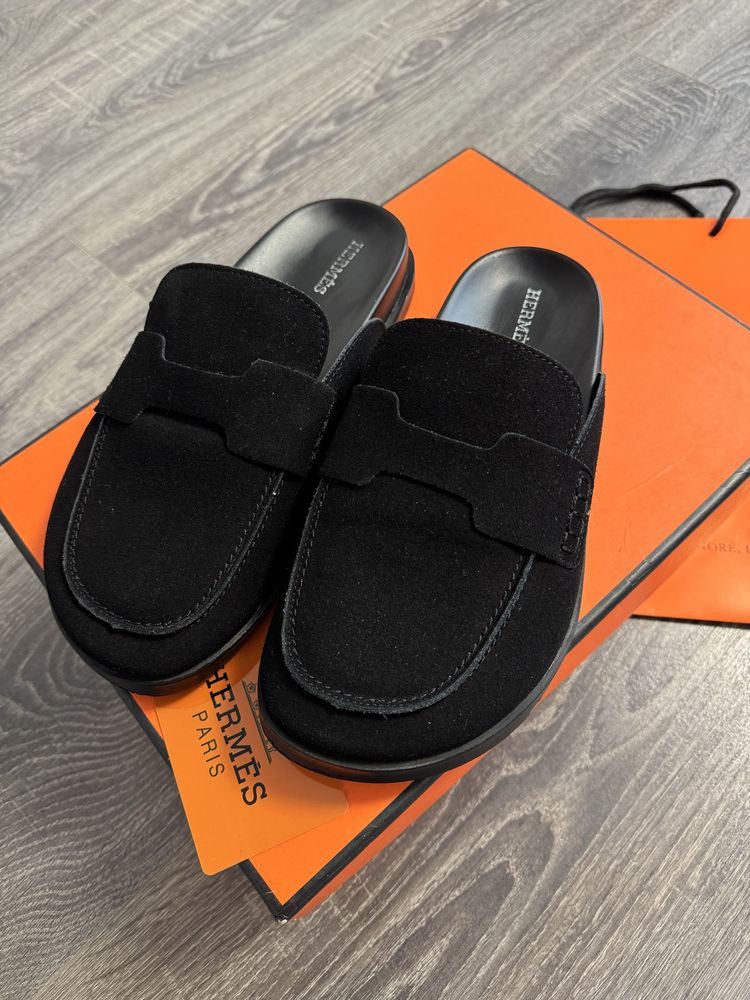Мюлі/сабо/клоги/лофери Hermes