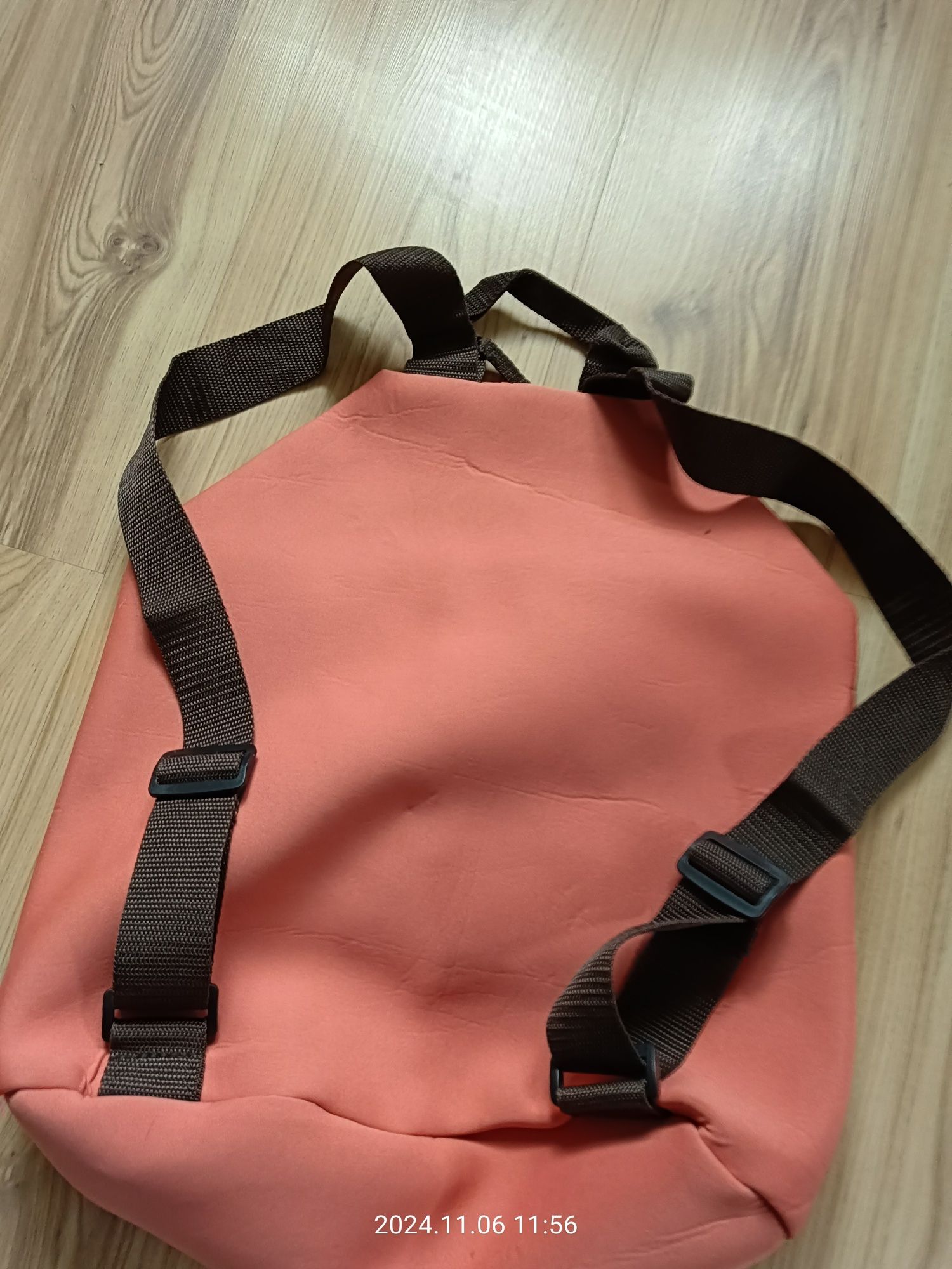 Plecak damski soft Shell  brzoskwiniowy