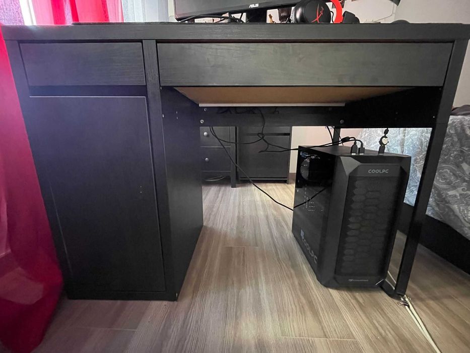 Secretária IKEA MICKE