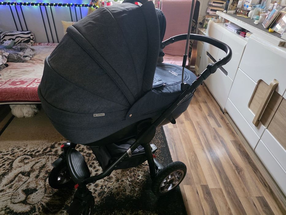 Sprzedam wózek 3w1 Adamex Pajero stan bardzo dobry dużo dodatkow