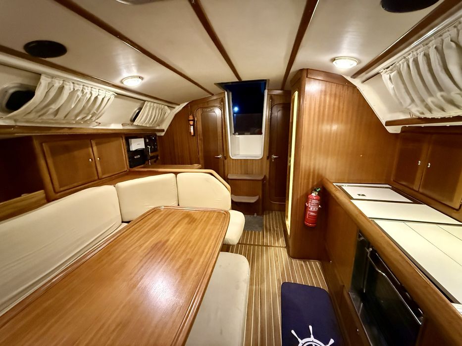 Veleiro Bavaria 35 Holiday