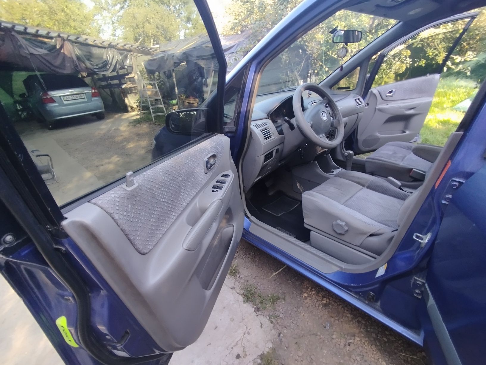 Mazda Premacy 1.8 Автомат/газ