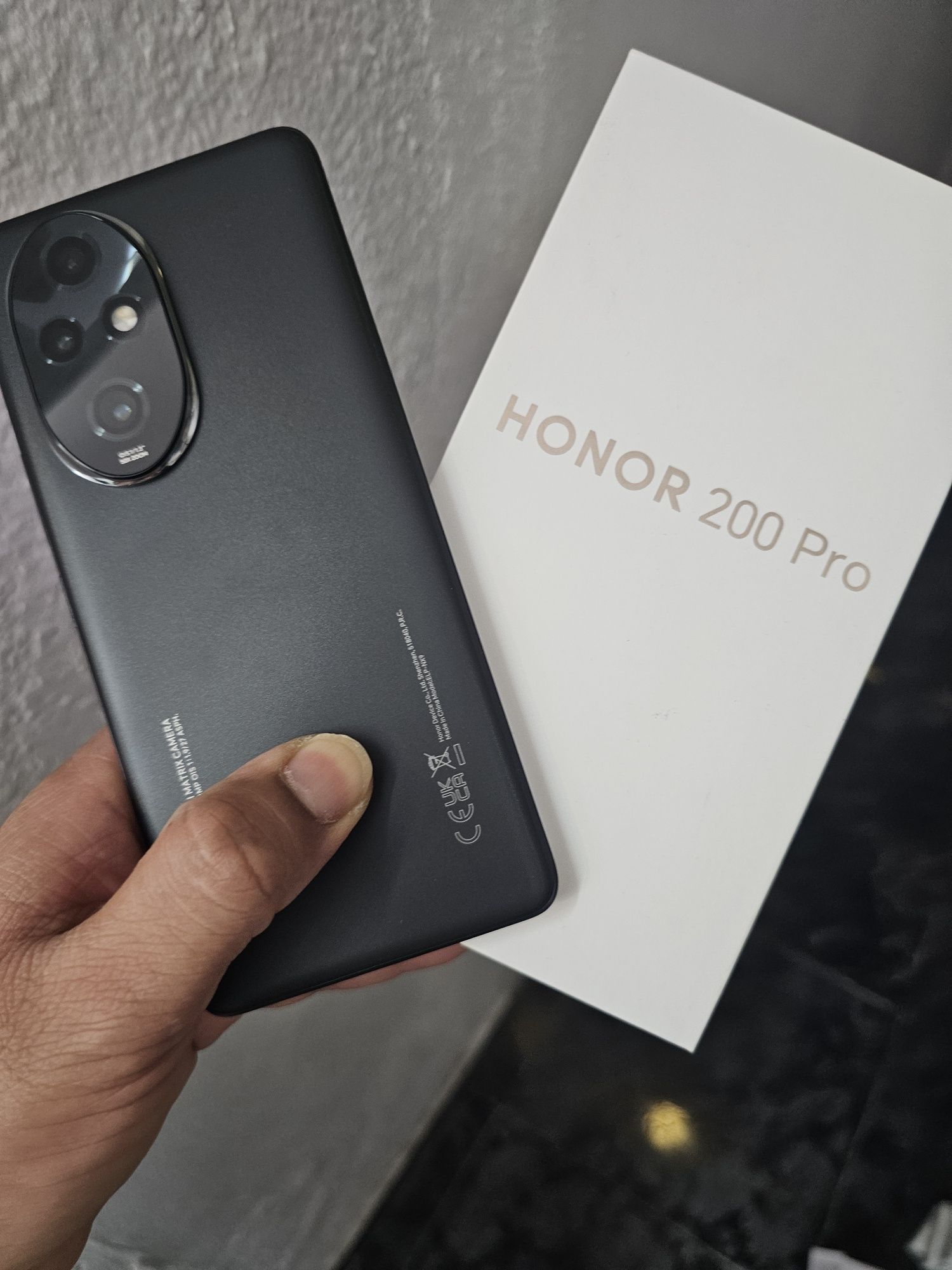 Honor 200 pro..512/12gb