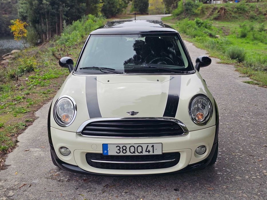 Mini Cooper D 1.6 - Full Extras