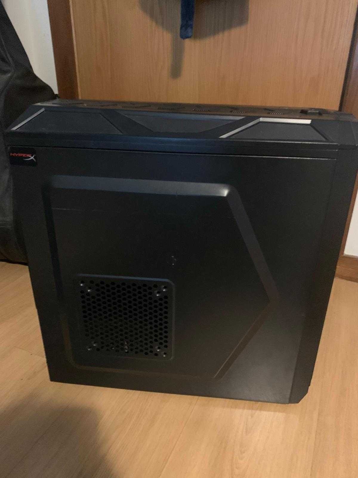 Vendo caixa computador ATX NOX na cor preta e em bom estado