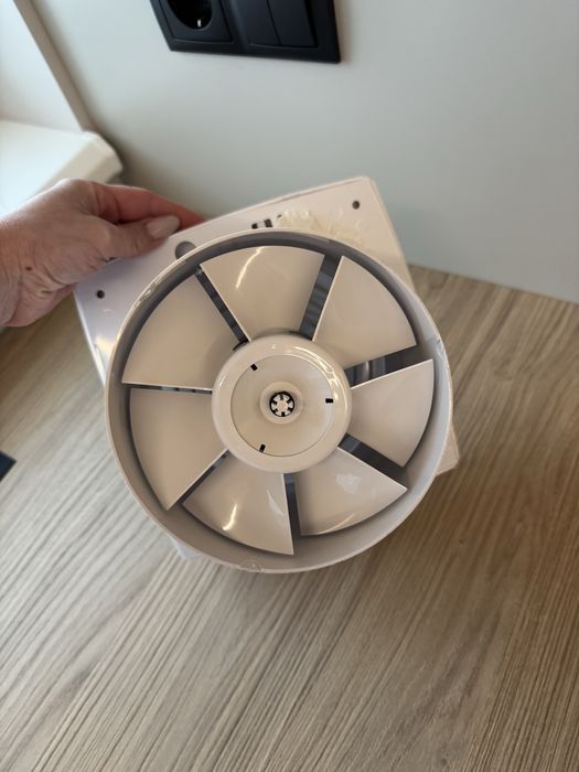 Вентилятор витяжний Вентс 150 ЛДТН Л із датчиком вологості