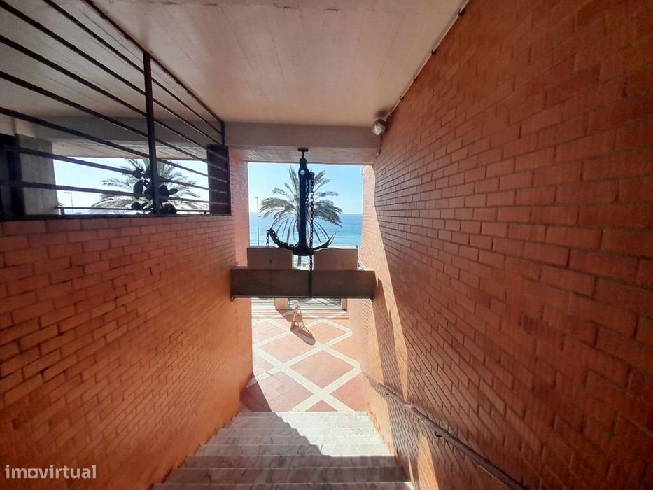 T2 em frente ao mar em Sesimbra