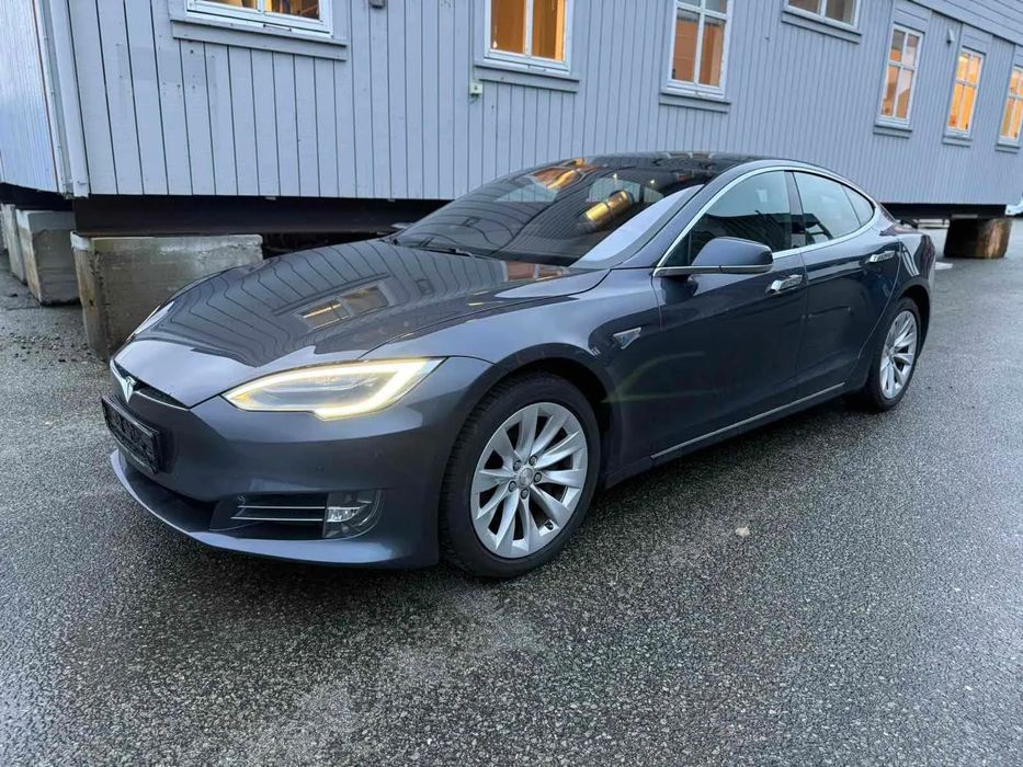 Tesla Model S Tesla Model S90D darmowe dożywotnie ładowanie