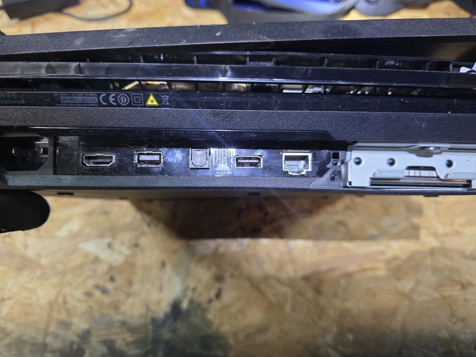Konsola PlayStation PS4 1TB na części