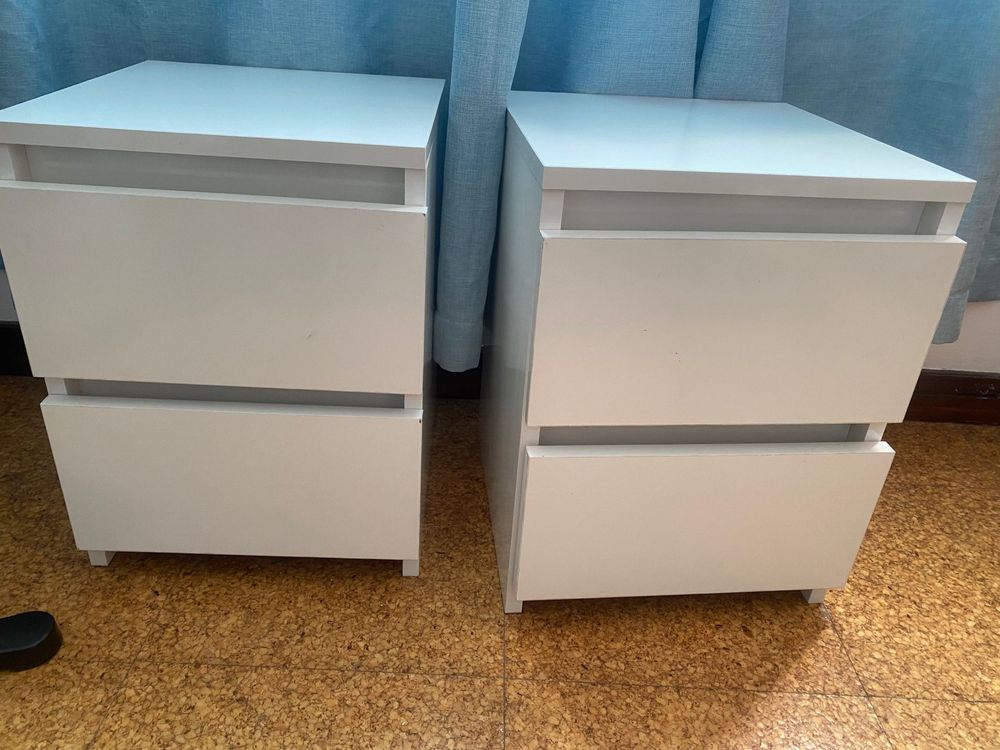 Comjunto de mesas de cabeceira