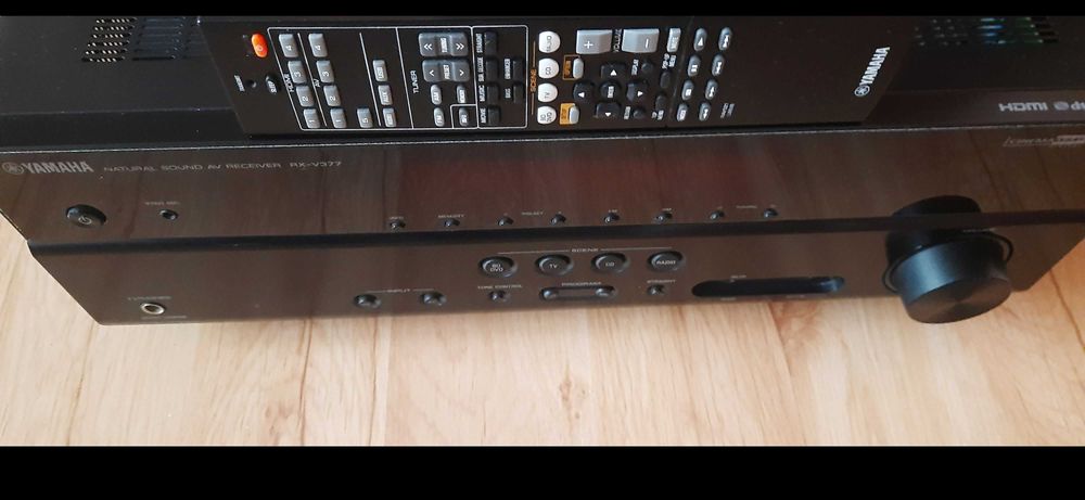 Amplituner kina domowego Yamaha RX-V377
