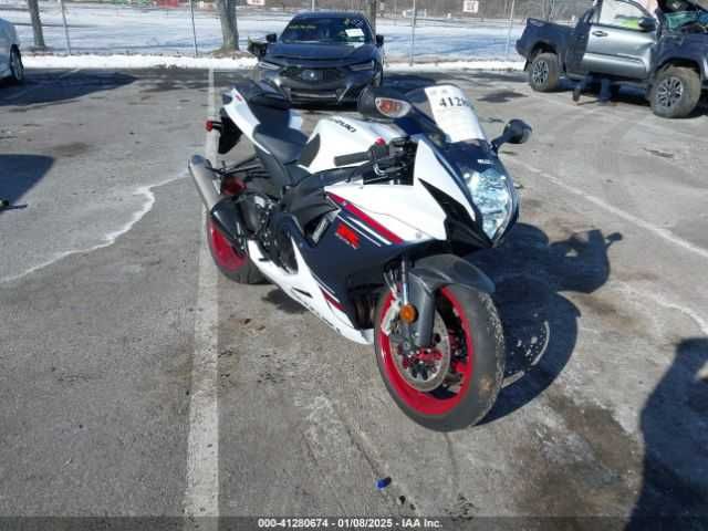 Suzuki GSX-R600 2024