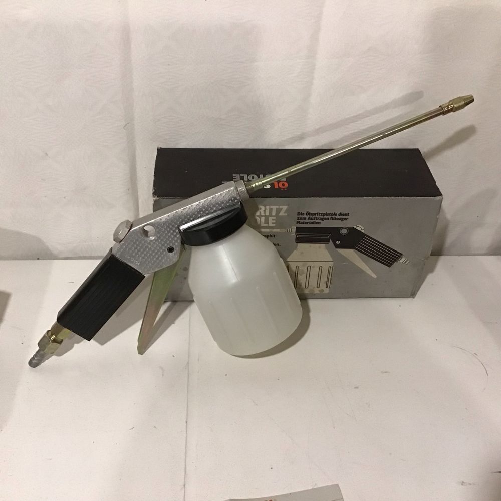 Pistolet  Nowy do smarowania natryskowego made  in GDR pneumatyczny Pr