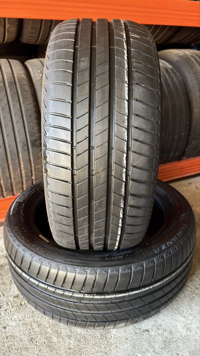 Pneus 225/45r17 Bridgestone Turanza T005 com 75% piso
