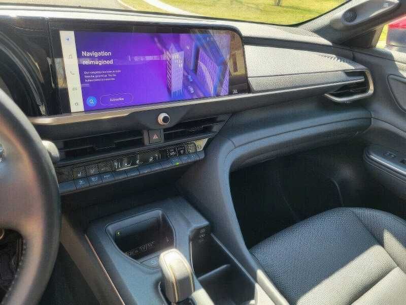 2023 Toyota Crown Platinum