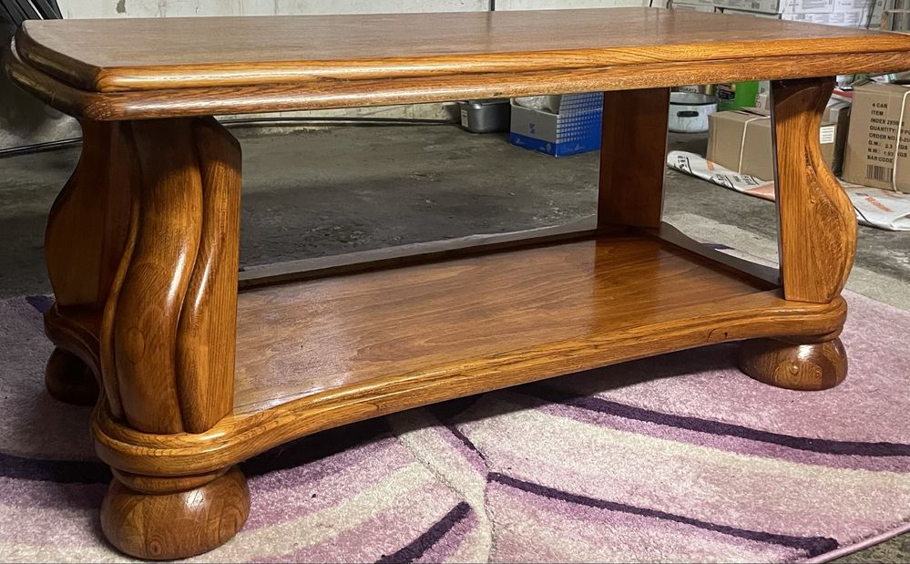 Komplet Mebli – Sofa, 2 Fotele i Stolik z Litego Drewna