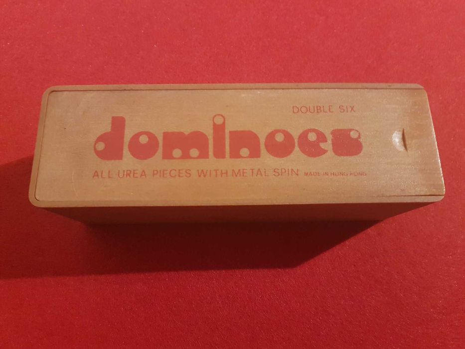 Jogos Tabuleiro III - Dominó em Ureia e Acrílico