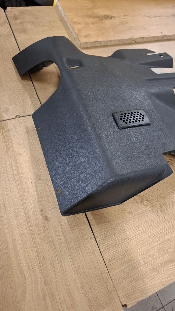 Osłona na nogi pod kierownice Bmw e30