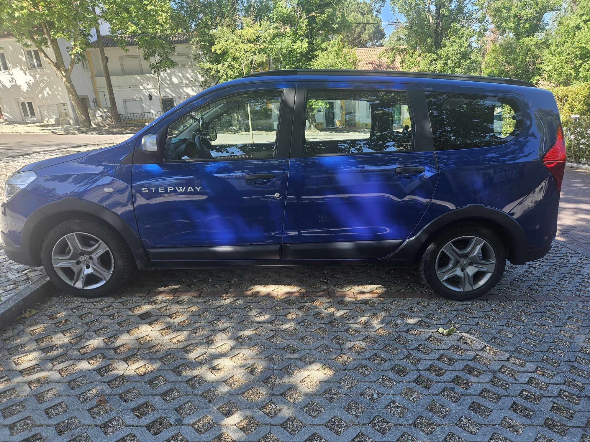 Dacia Lodgy  1.5 Blue dCi Stepway 7L