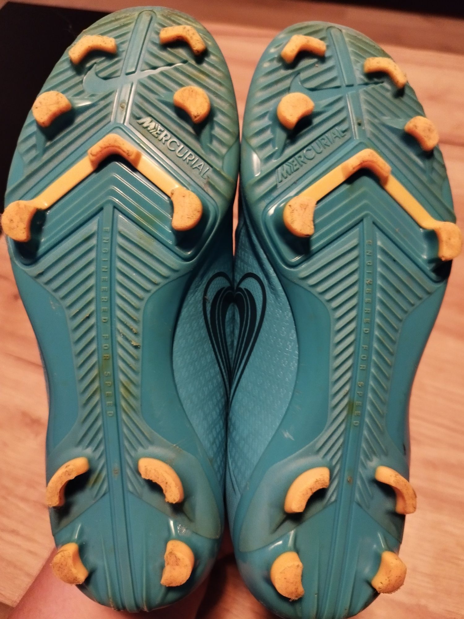 Korki , Lanki , NIKE Mercurial rozmiar 32