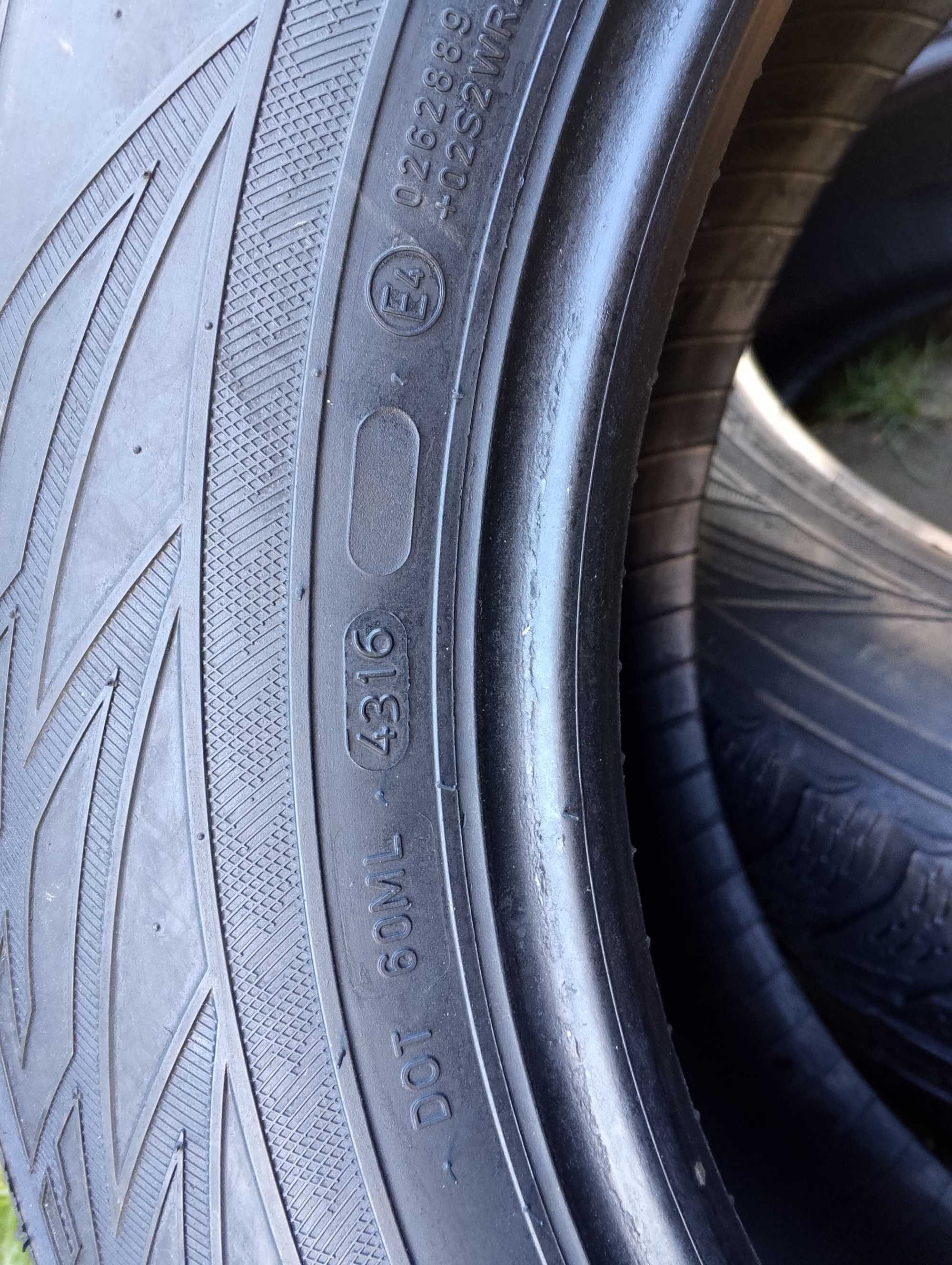 opony 2szt. 235/60/18 108 H  Nokian SUV
