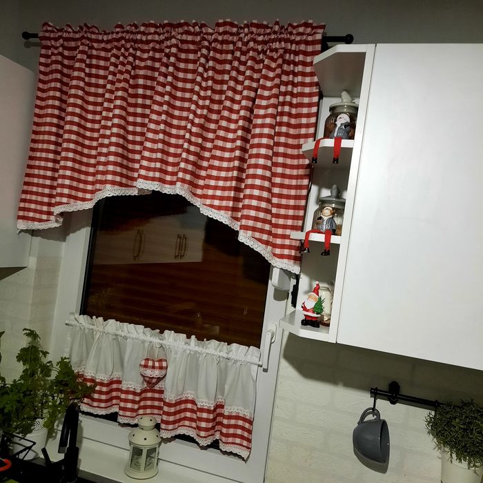 Firanka do kuchni czerwona kratka lambrekin i zazdroska