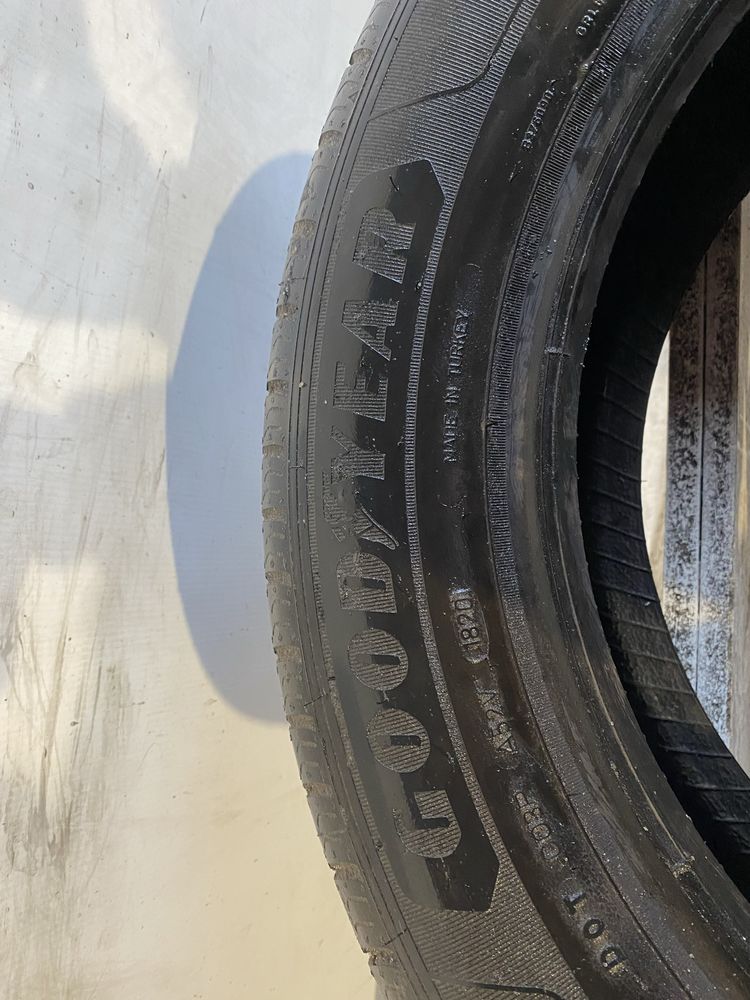 Nowa Opona pojedyncza 215/60/17 C GoodYear Efficient Grip