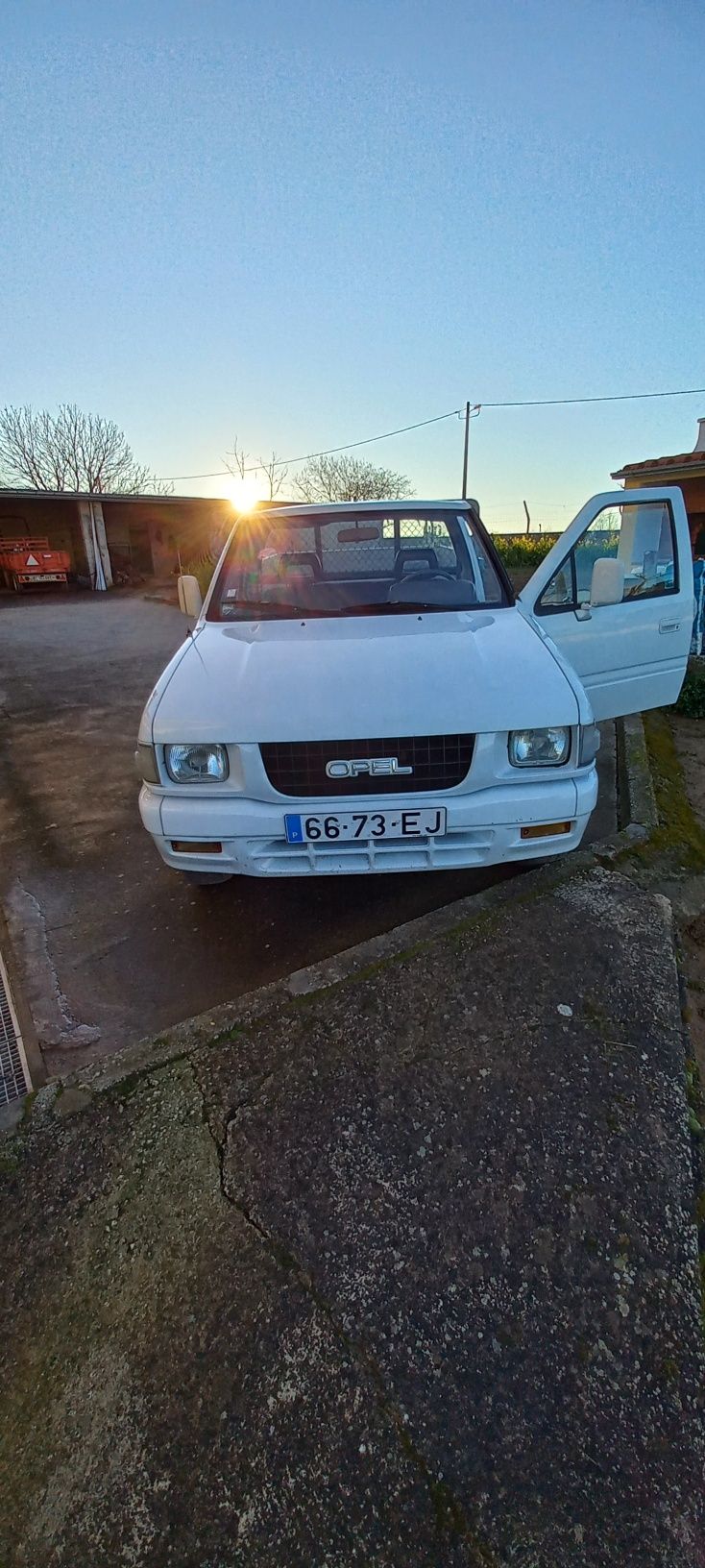 Opel Campo 2.5 bom estado