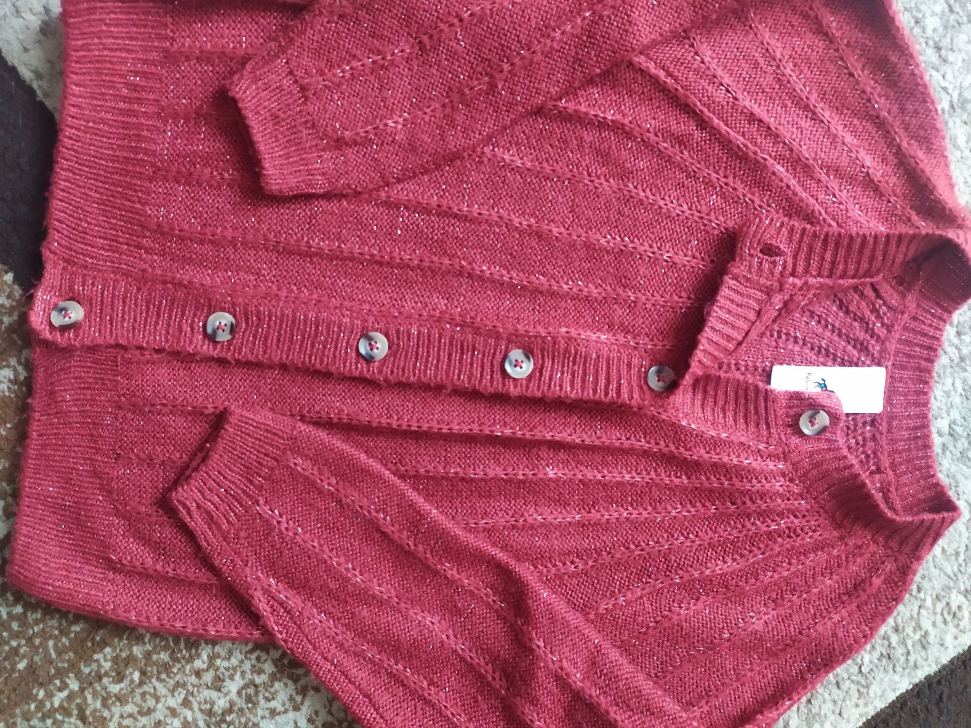 Sweter sweterek kardigan r.128 na święta mikołajki
