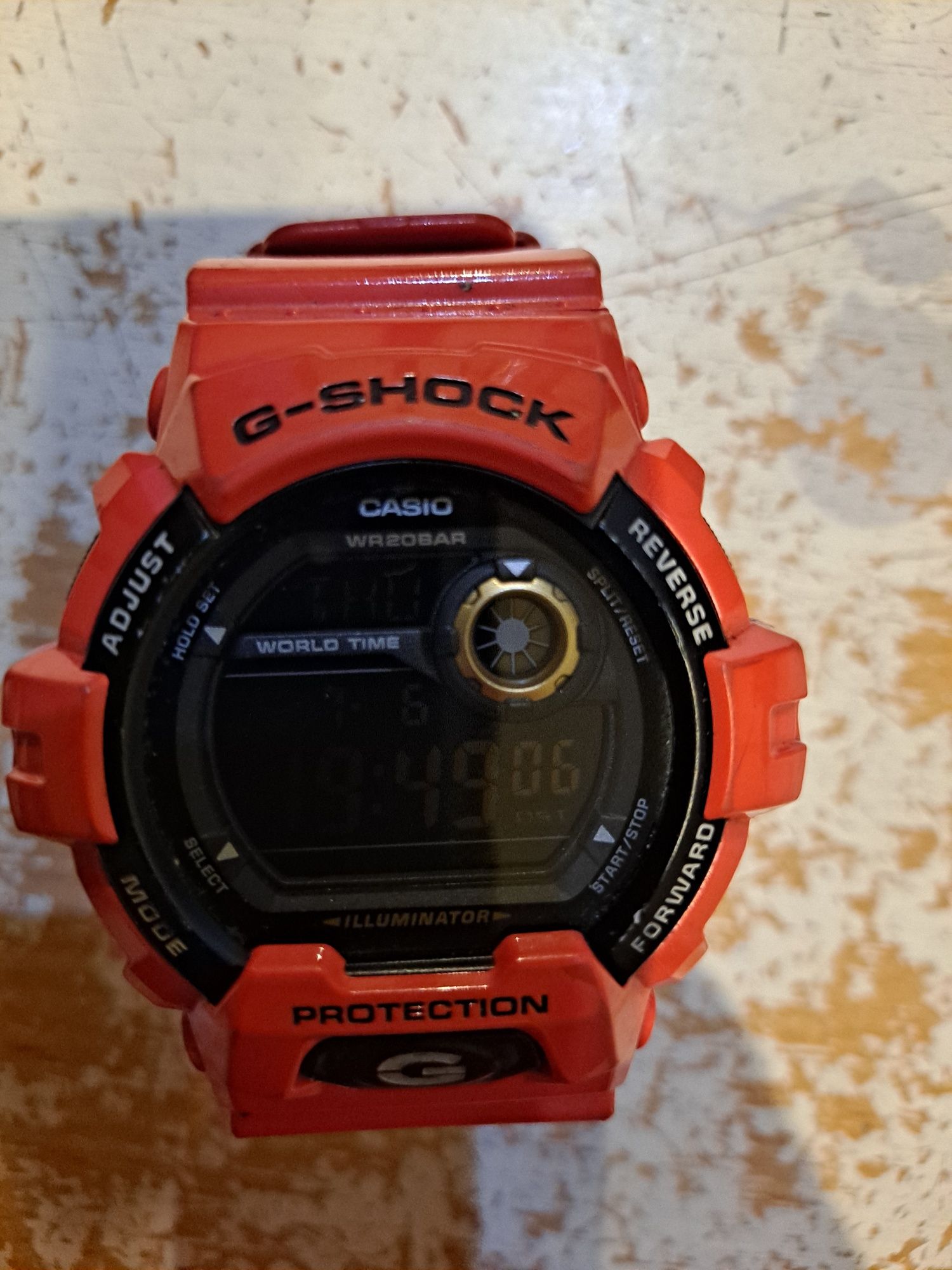 Zegarek gshock G-8900A pomarańczowy