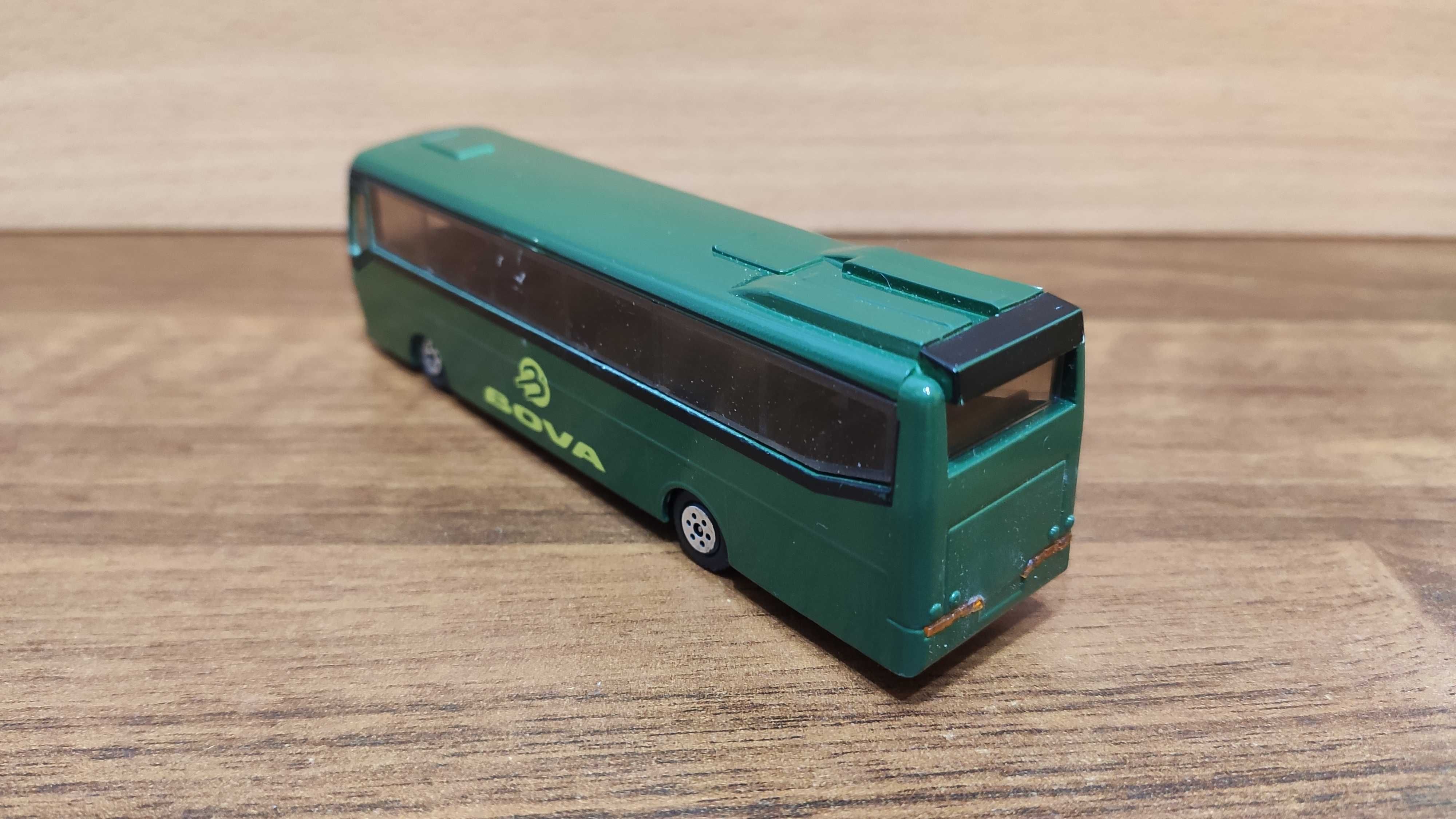 Model autobusu: BOVA Futura - zielona BOVA Bus [Holland Oto]