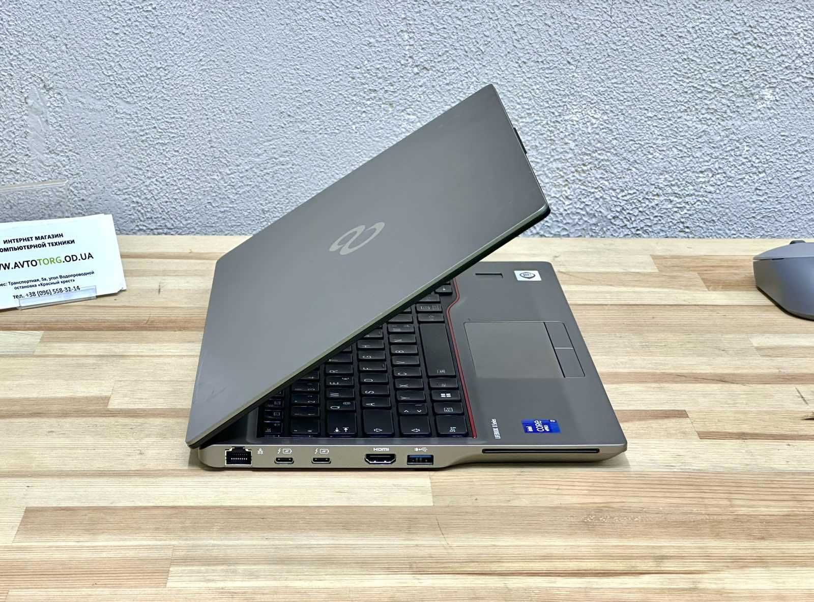 Fujitsu Lifebook u7411 (i7-1185g7) Зроблений в ЯПОНІЇ / Має LTE modem